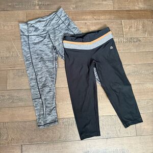2 Pair Yoga Pants Leggings Cropped Capri S Lot Bundle Women’s